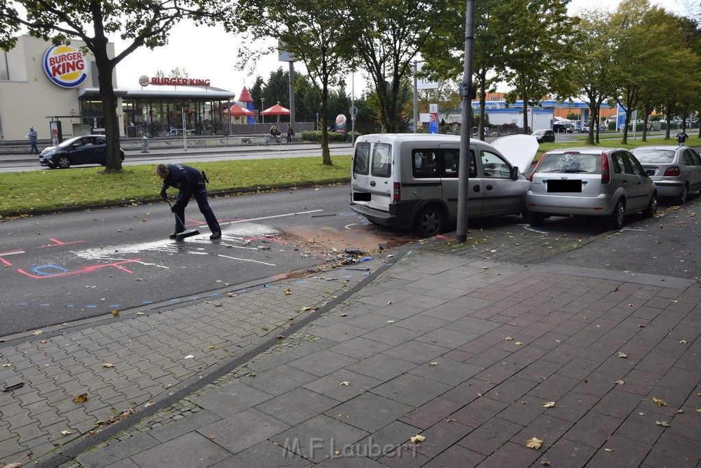 VU Koeln Buchheim Frankfurterstr Beuthenerstr P212.JPG - Miklos Laubert